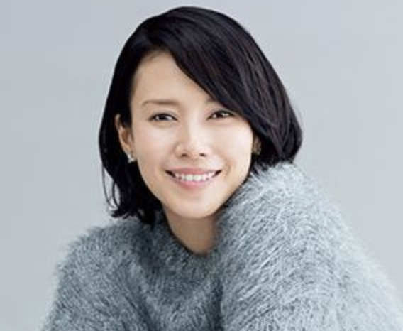 中谷美紀の結婚相手はどんな人？写真はあるの？結婚報告の手紙が直筆でしかも達筆という噂
